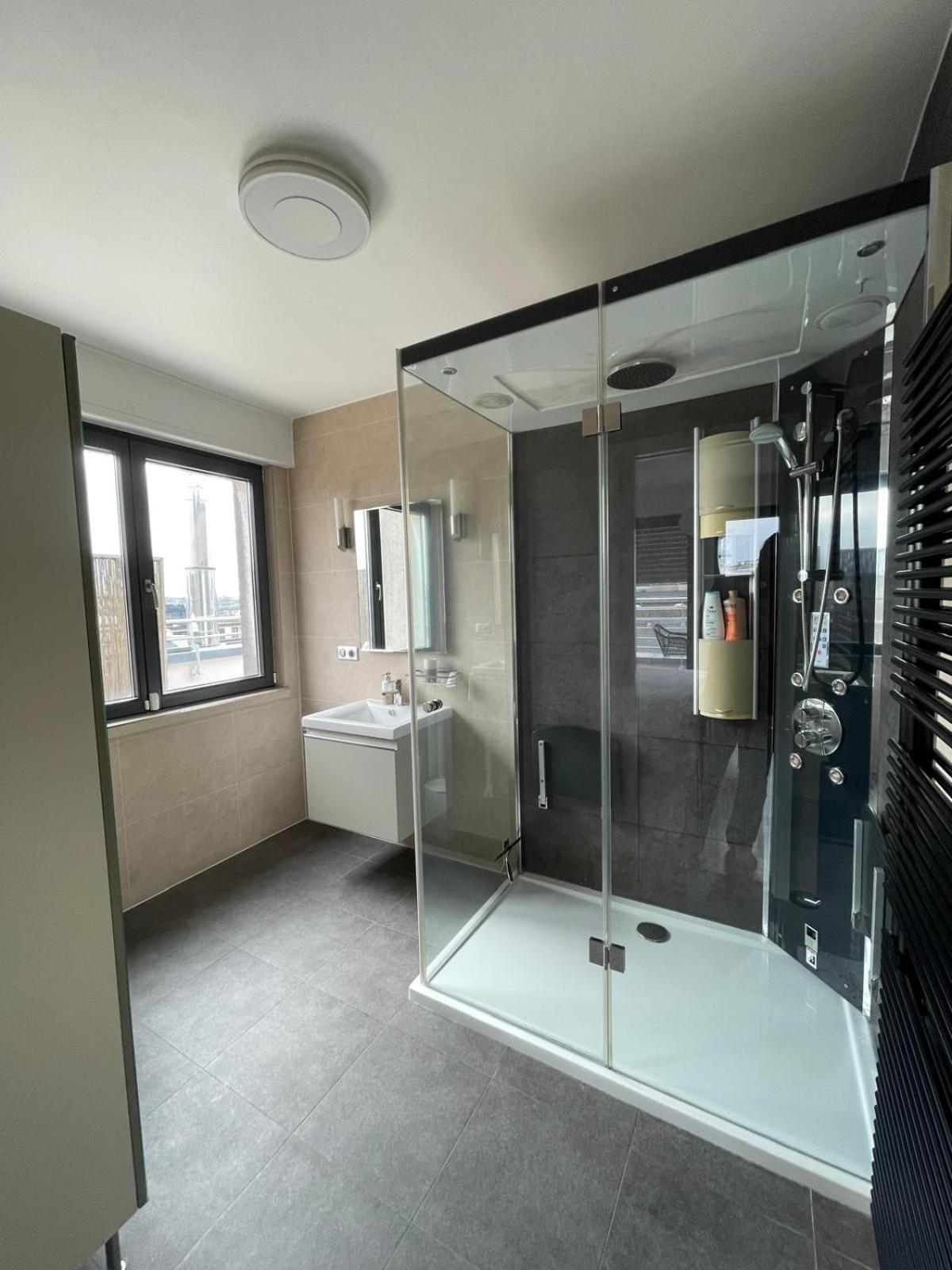 Lux Penthouse - Office, Terrace, Gym & Parking Apartman Luxemburg Kültér fotó